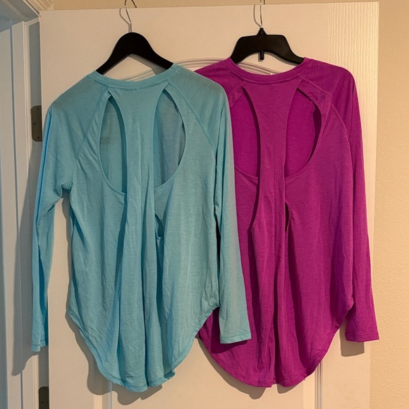 Under Armour Women's Long Sleeve Tops - Aqua and Magenta Brand New - Picture 4 of 7